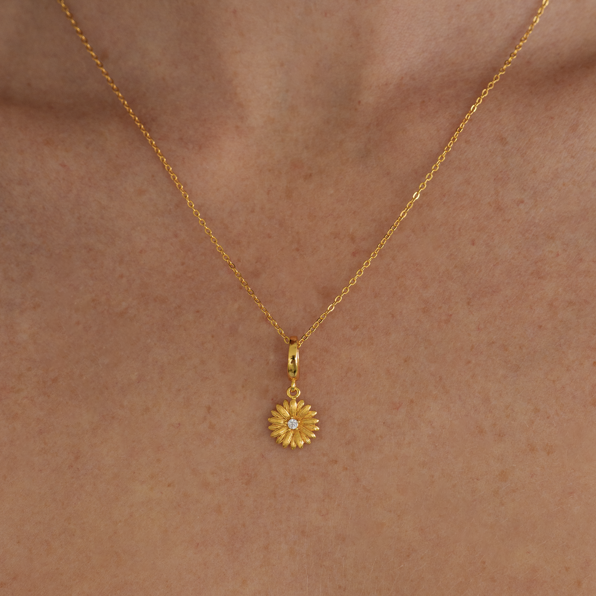 Daisy Flower Charm